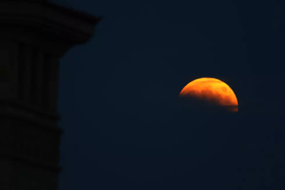 Super Moon Total Eclipse Set For Sunday