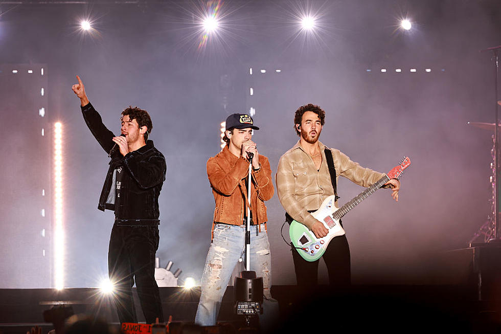 Nampa Braces for 5 Albums in 1 Night with the Jonas Brothers