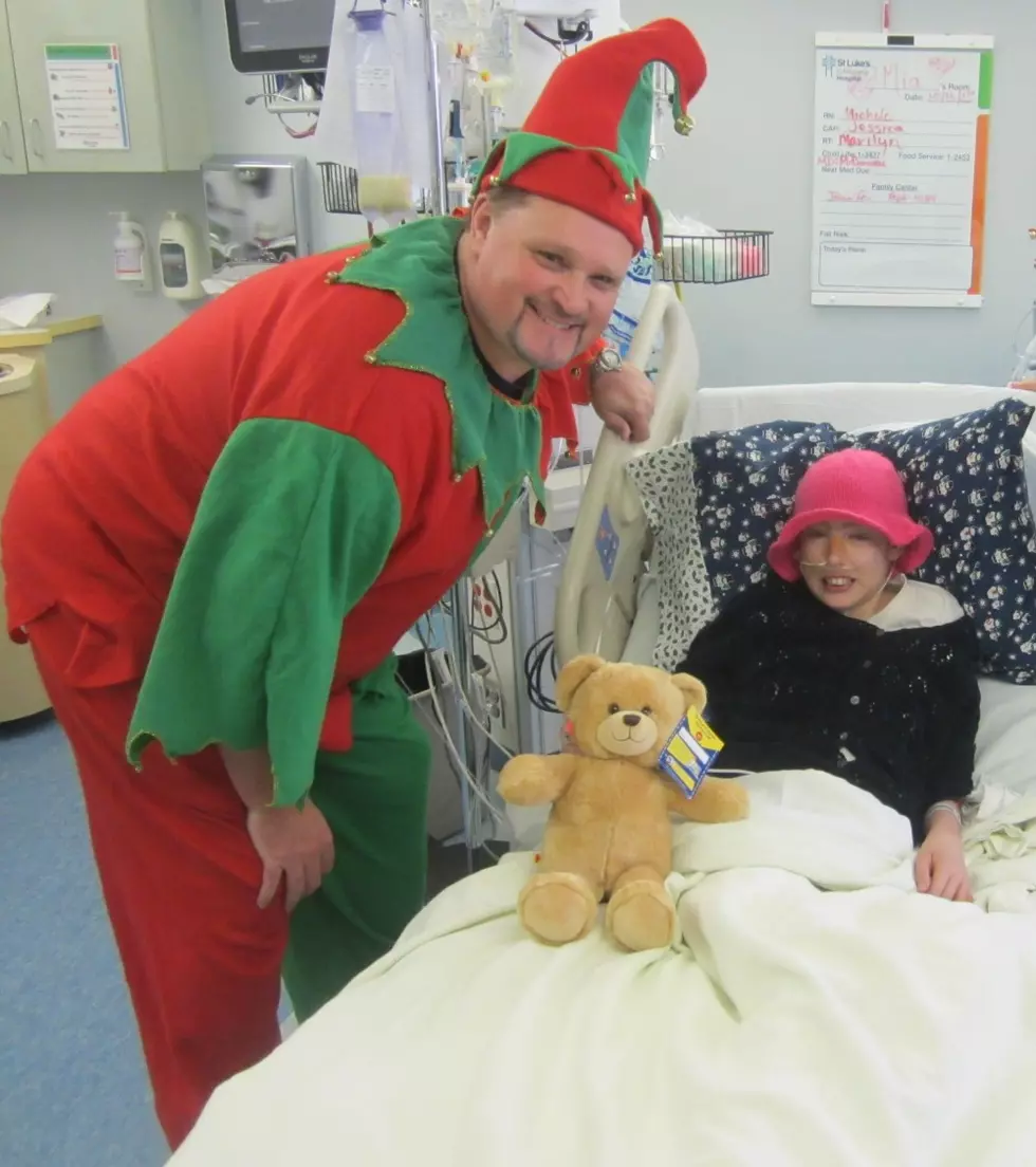 Mike &#038; Nicole&#8217;s Christmas Elves Benefiting St. Luke&#8217;s Children&#8217;s Hospital