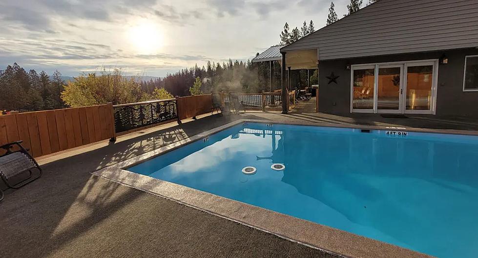 Private Hotsprings at Stunning Rental House One Hour From Boise