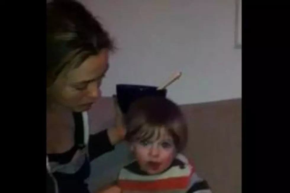 Gross! Watch Alicia Silverstone Feed her Kid Like a Bird [VIDEO]