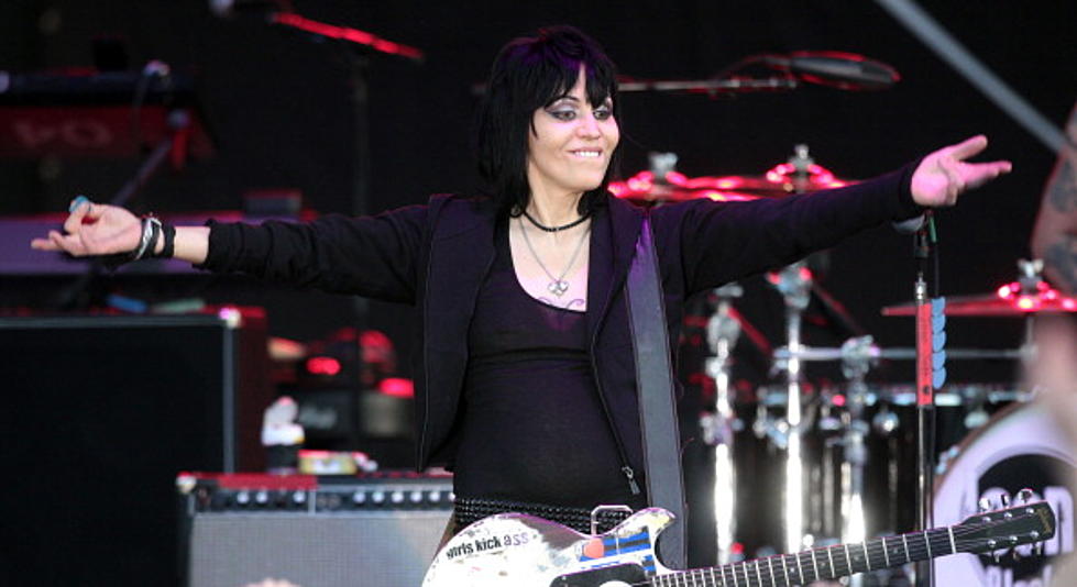 Joan Jett And The Blackhearts Featured On 80’s At 8 With “I Love Rock-N-Roll” [VIDEO]