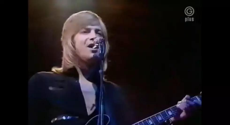 Spotlighting Justin Hayward (Moody Blues) – 1975 LP ‘Blue Jays’ [VIDEO]