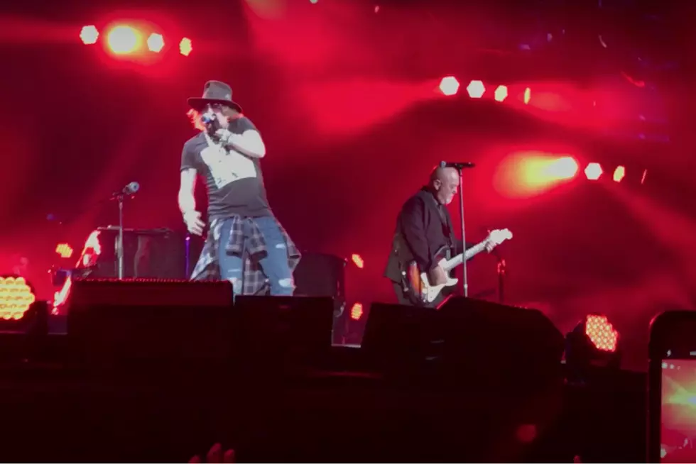 Axl + Billy Perform Together