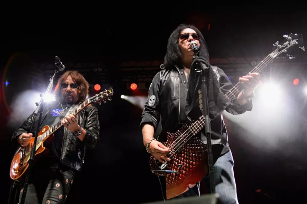 Gene Simmons and Ace Frehley Reunite Onstage In St. Paul [VIDEOS]