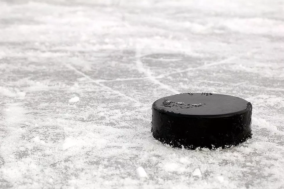 Minnesota Rival High School Hockey Teams Featured in New Film
