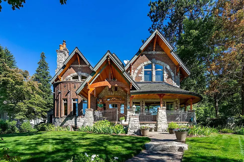 5 Over-The-Top Idaho Vacation Homes You Could Buy With Tonight’s Mega Millions Jackpot