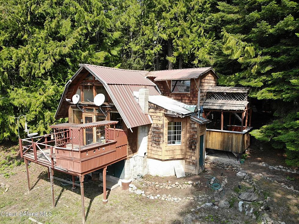 Only Someone Who is Obsessed With Coke Could Appreciate This Quirky Idaho Cabin