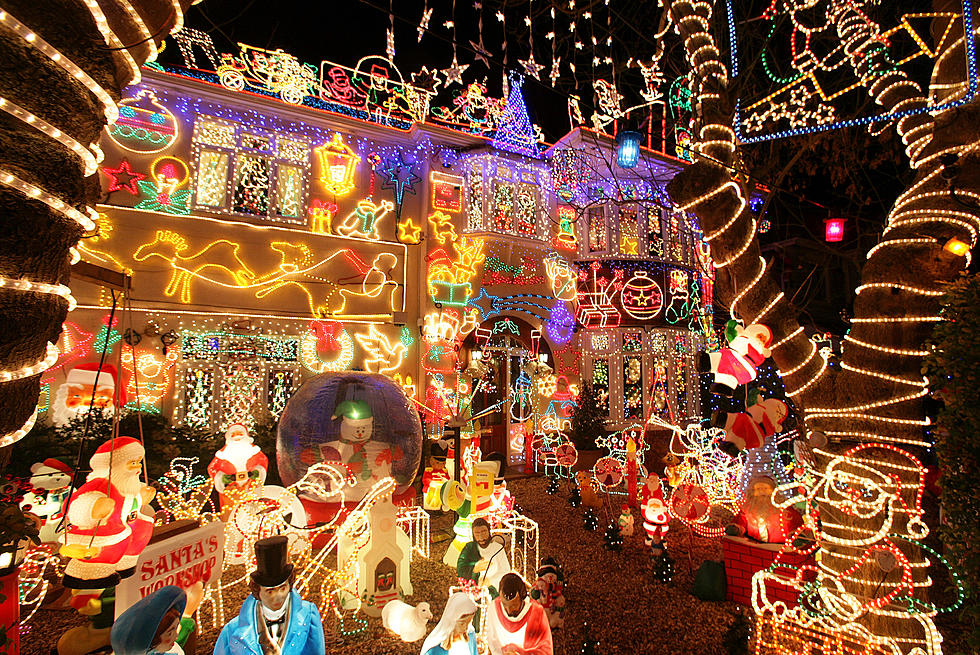 California Homeowners Could Face Hefty $11,000 Fine For Setting Up Christmas Lights Incorrectly