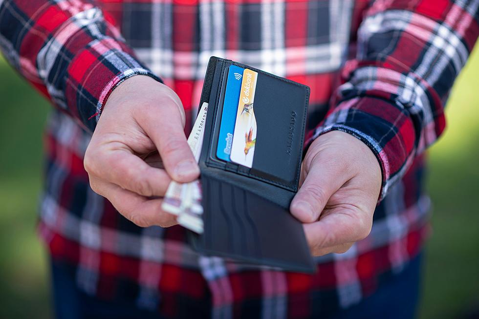 Experts Warn Utah Residents to NOT CARRY These 7 Items in Their Wallets