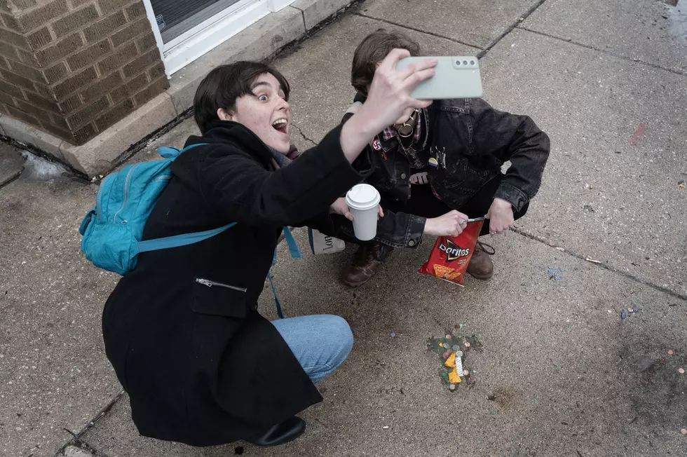 Chicago Sidewalk Hole In Shape Of Rat Having Viral Moment