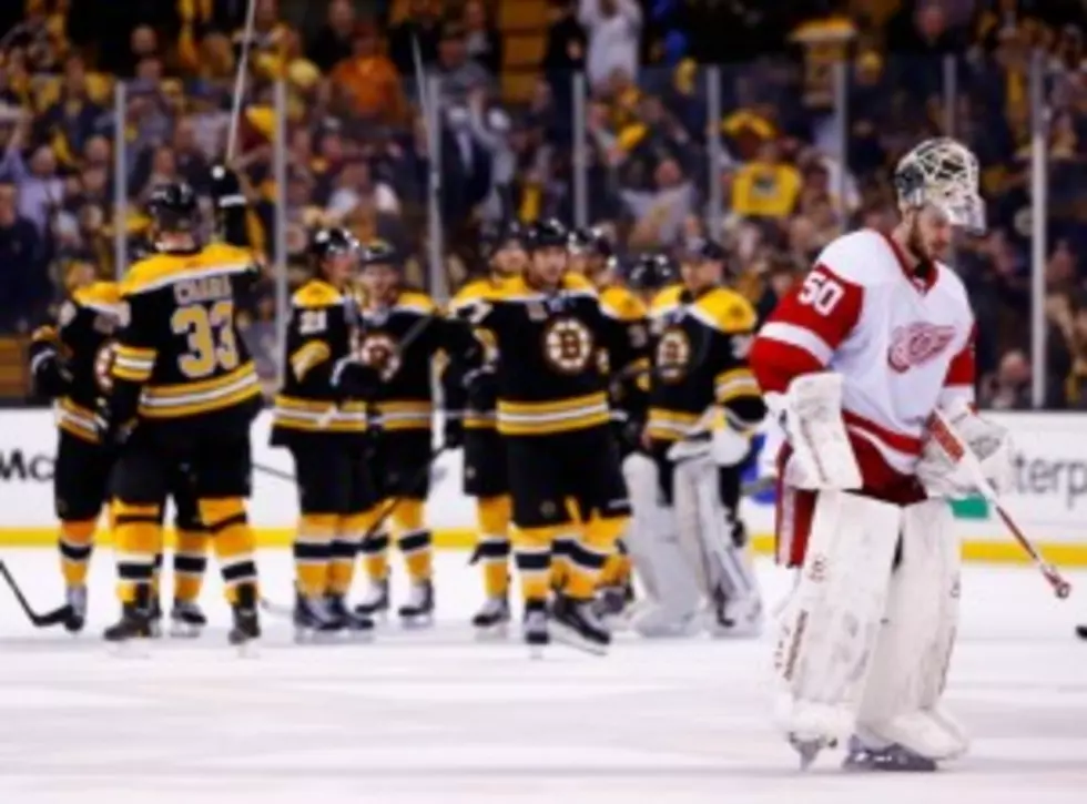 Bruins Down Red Wings 4-2, Clinch Series.