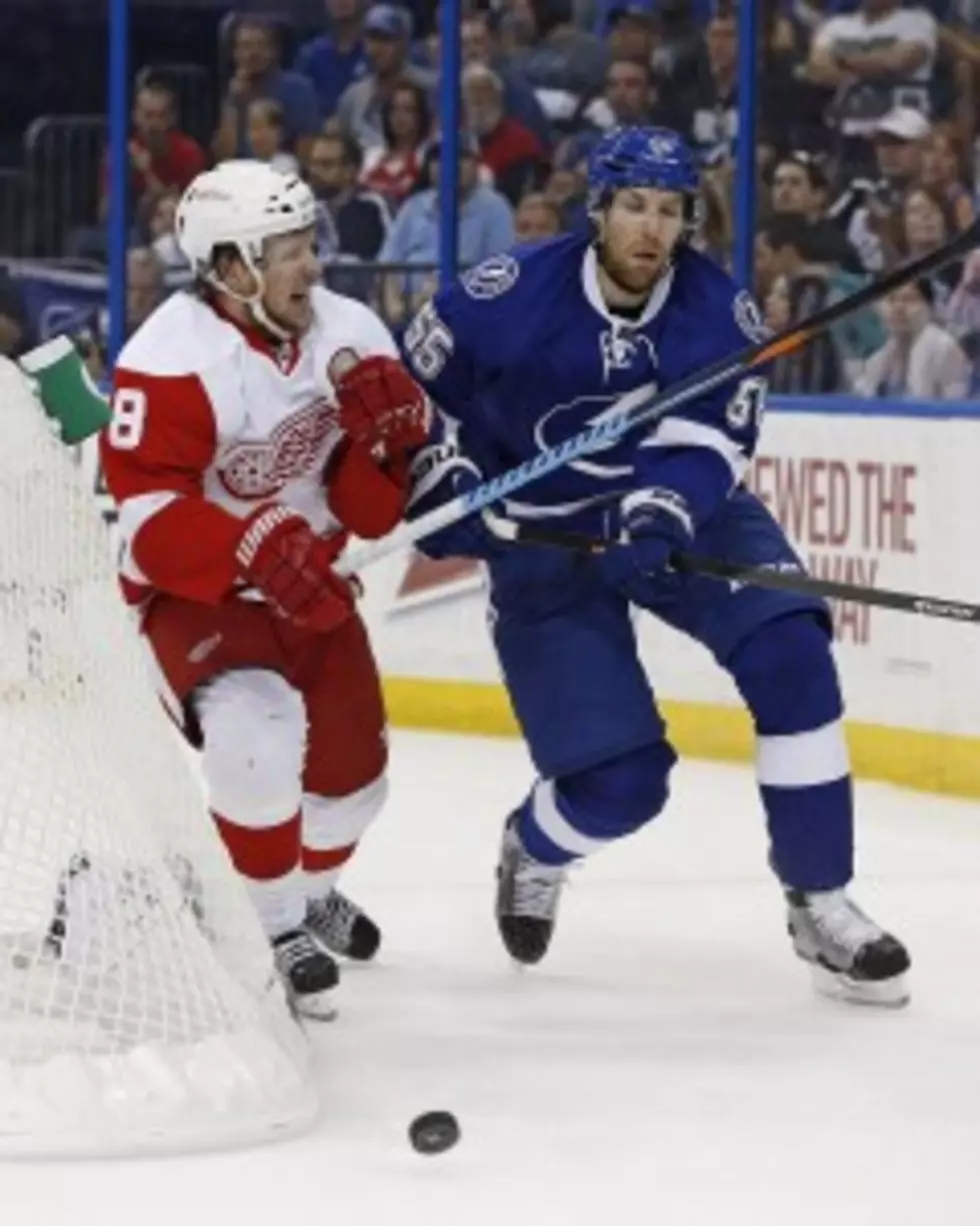 Lightning Eliminate the Red Wings in Game 7, 2-0