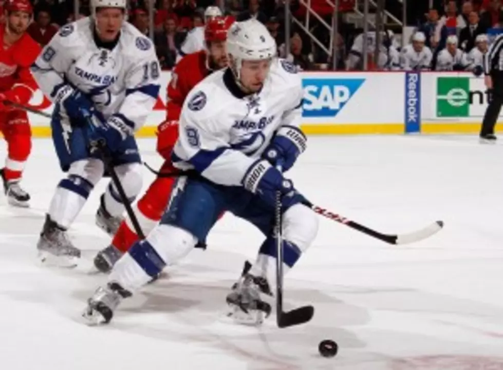 Lightning Rally To Defeat Red Wings 3-2 in OT