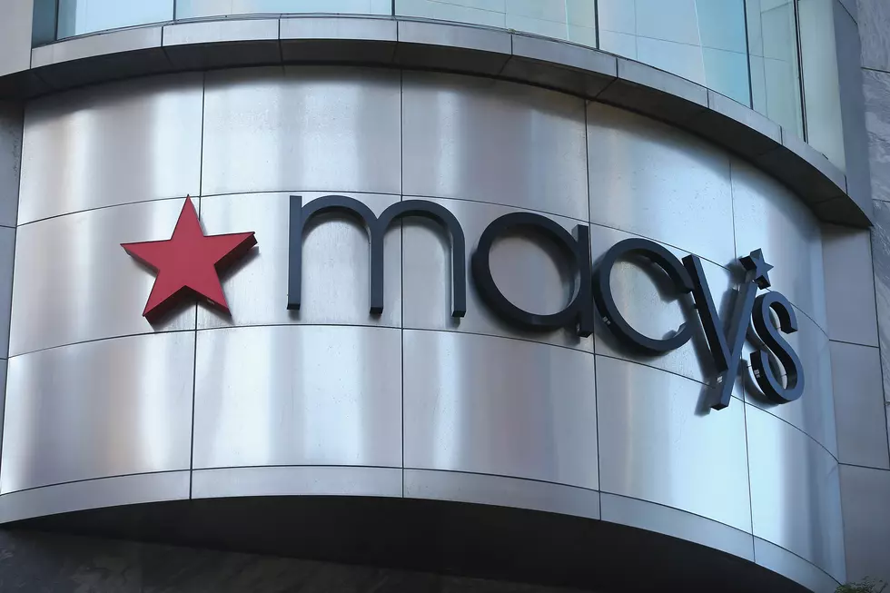Macy’s Cuts 2,500 Jobs