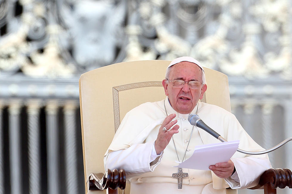 Pope Calls on European Catholics To Help Refugees
