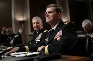 U.S. Commander Secretly Visits Syria