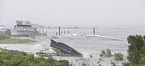 Hermine Blasts Ashore in Florida, Headed for The East Coast
