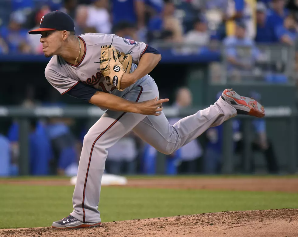 Twins Suffer 101st Loss in Extra Innings
