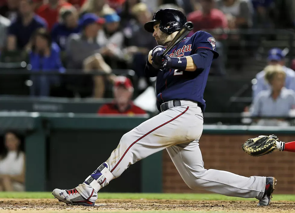 Dozier Delivers Clutch Double in Twins Win