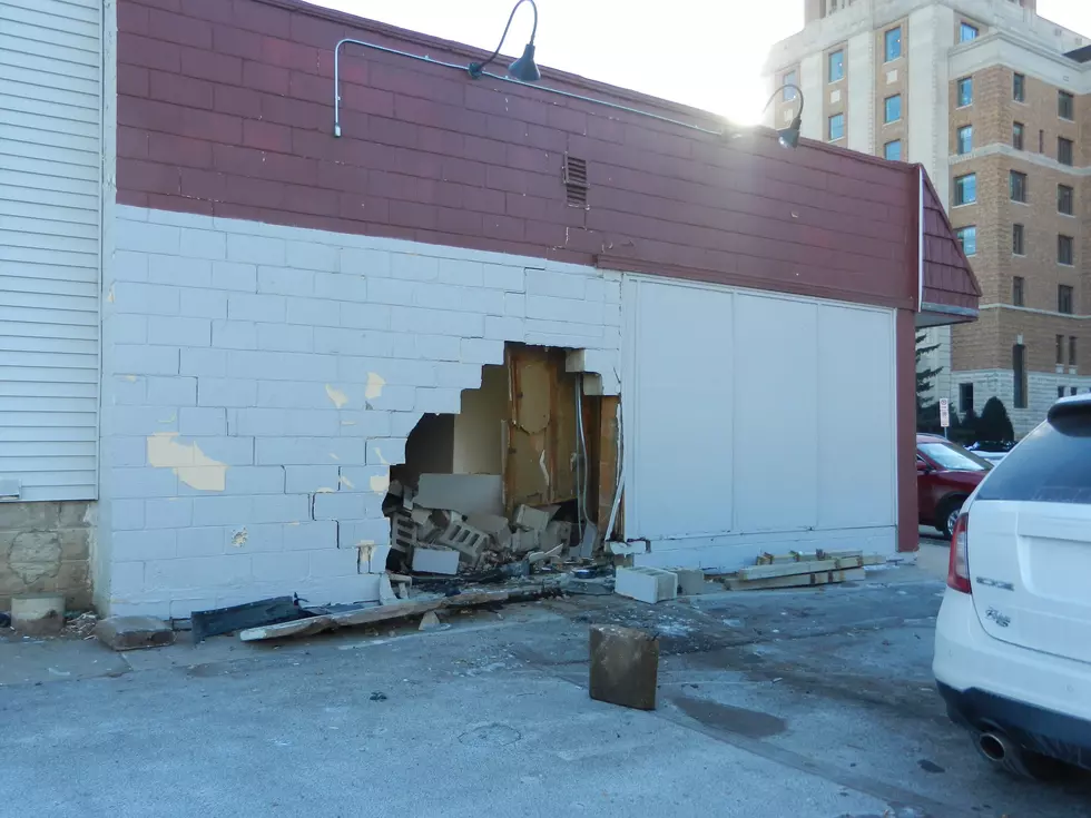 Rochester Woman Crashes into Building near St Marys Hospital
