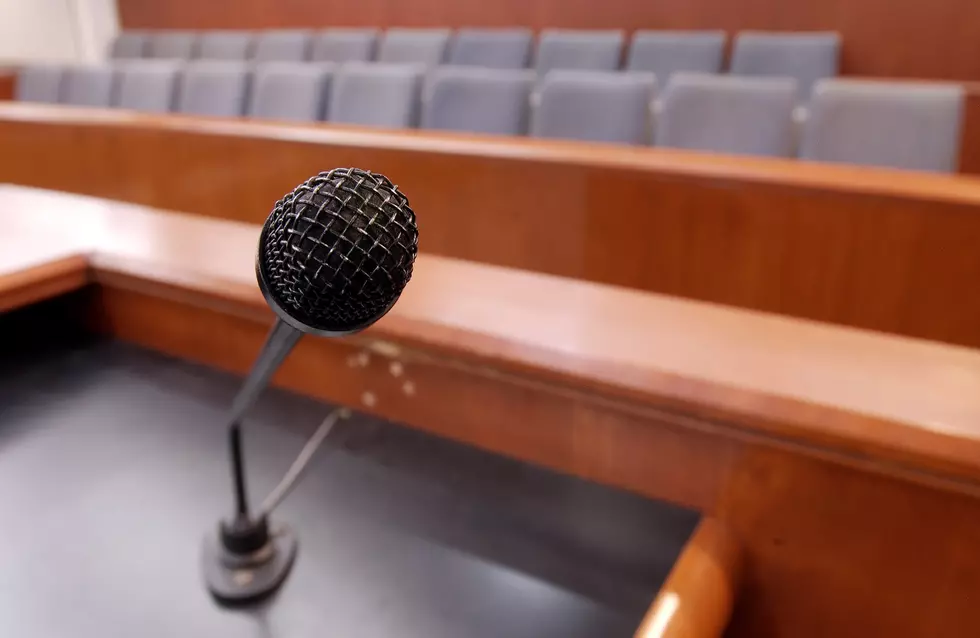 Weiss Jury Tells Judge the Panel Can't Reach a Verdict