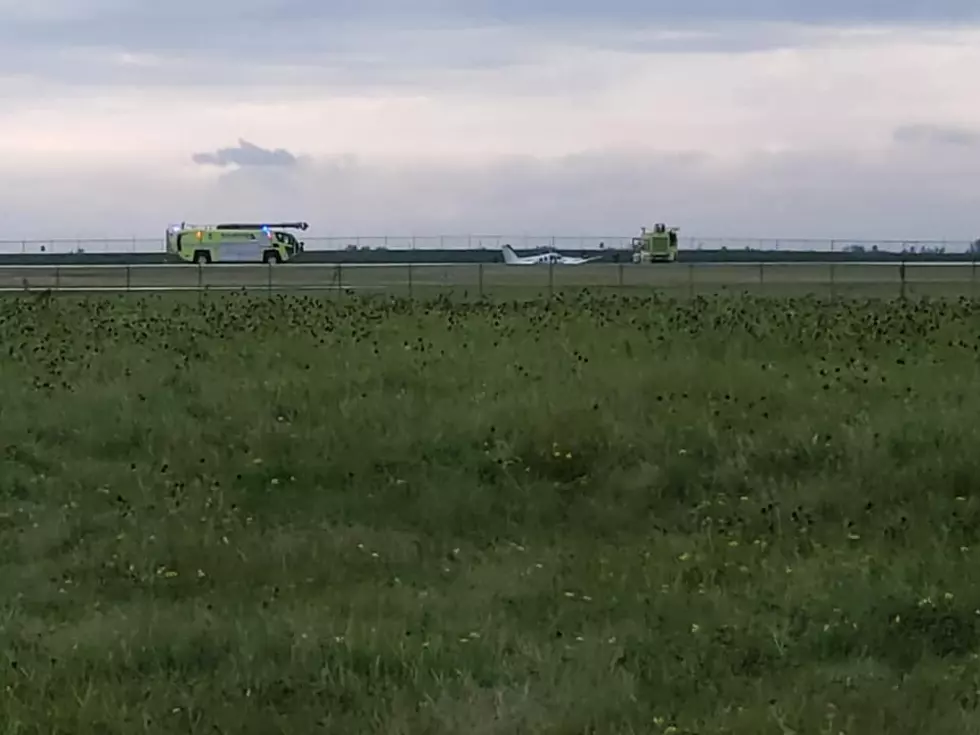 Plane Blows Tire While Landing at Rochester Airport (UPDATED)