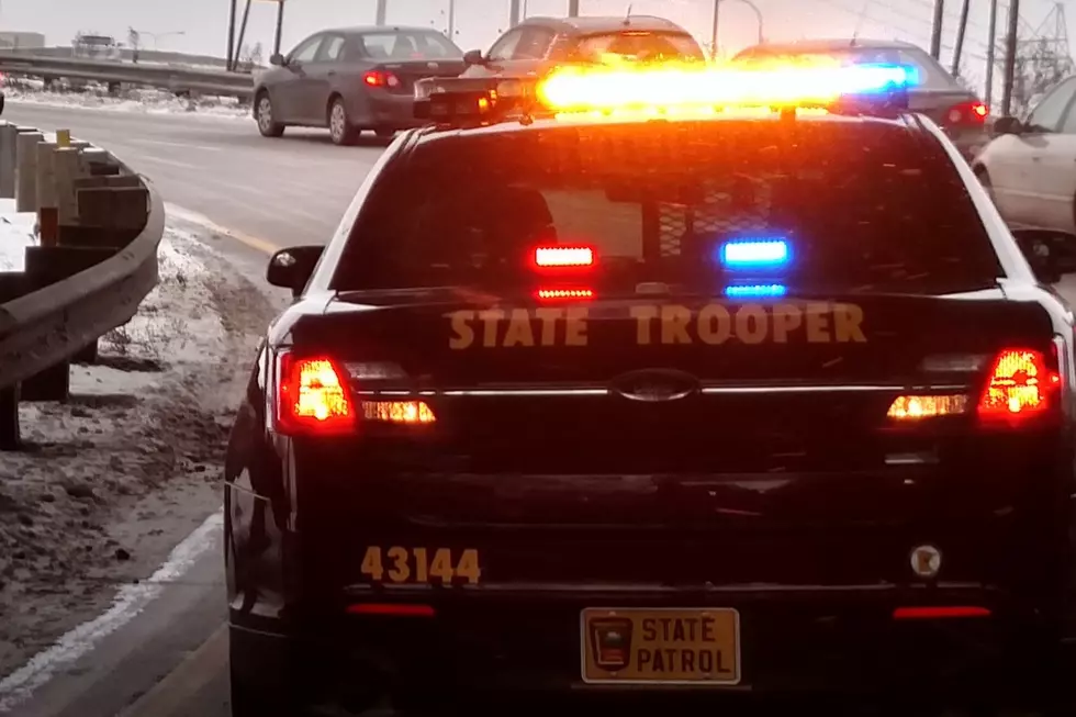 Minnesota State Trooper’s Unusual Behavior Confuses Drivers