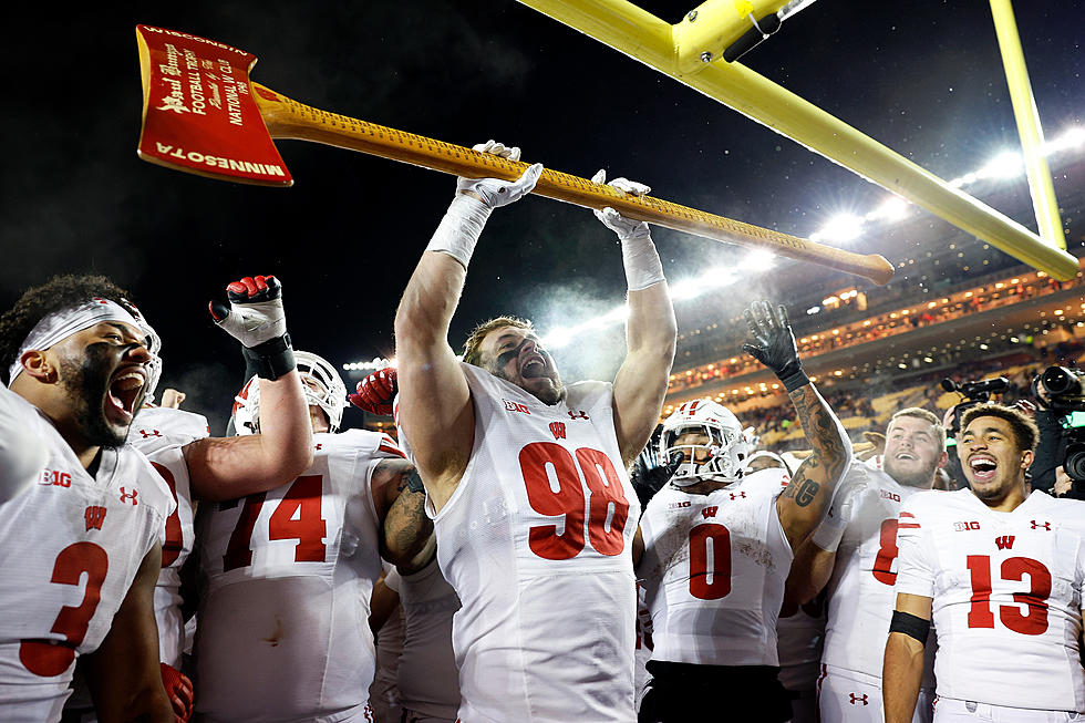 Paul Bunyan’s Axe Has Been Handed Back to the Badgers
