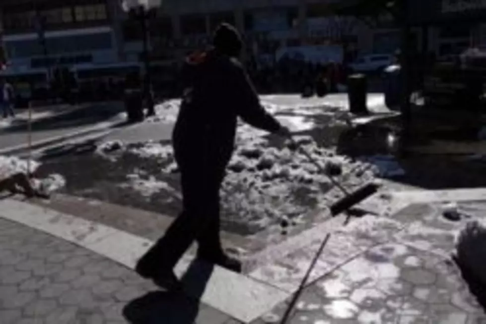 Street Crews Deal With Melting Snow