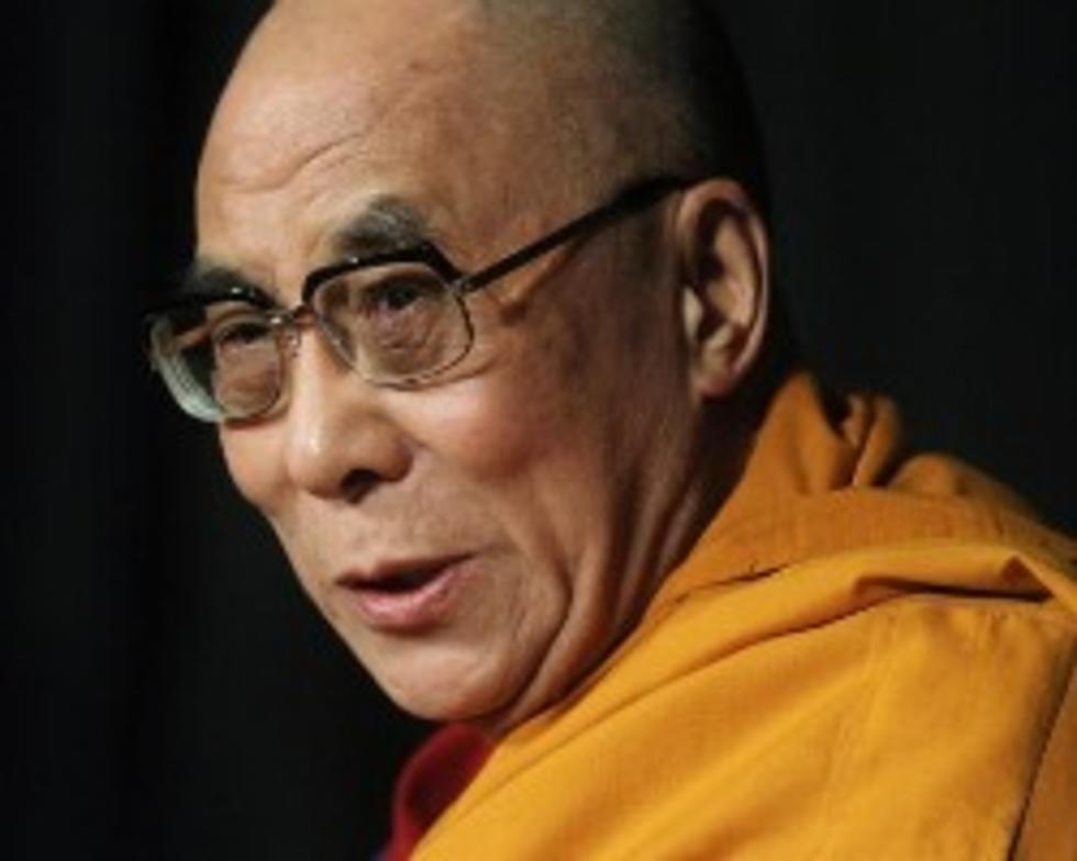 Dalai Lama Stops at Mayo Clinic for Checkup