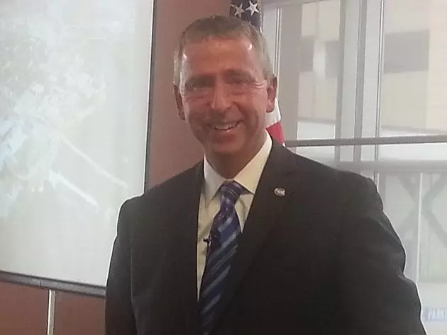 Mayor Kleis Takes Questions on Radio Town Hall Meeting [AUDIO]