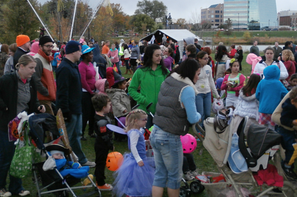 Halloween Comes Early at 4th Annual Pumpkinfest [AUDIO & PHOTOS]