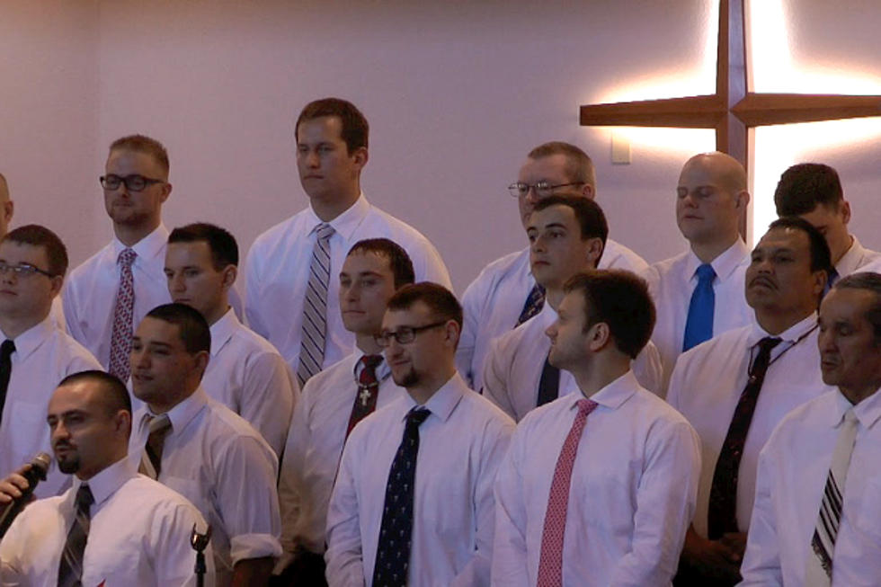 Minnesota Adult and Teen Challenge Choir Visits St. Cloud Salvation Army [VIDEO]