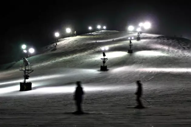Annual Moonlight Ski Event Provides Winter Fun for the Family
