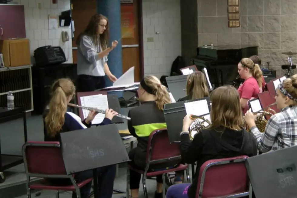 Flute Player turned Conductor Rebecca Elliott is the All-Star Student of the Week [VIDEO]
