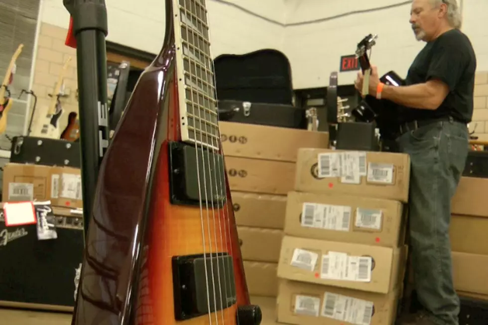 Guitar Enthusiasts Gather for 1st Annual Musicians Swap Meet [VIDEO]