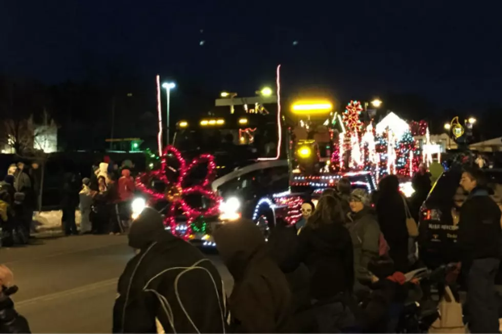 Sauk Rapids Kicks Off Christmas Season With Parade [AUDIO]