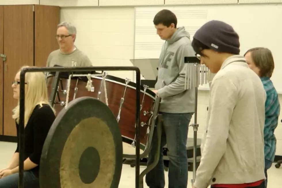 St. Cloud State Students Relax With Music Therapy [VIDEO]