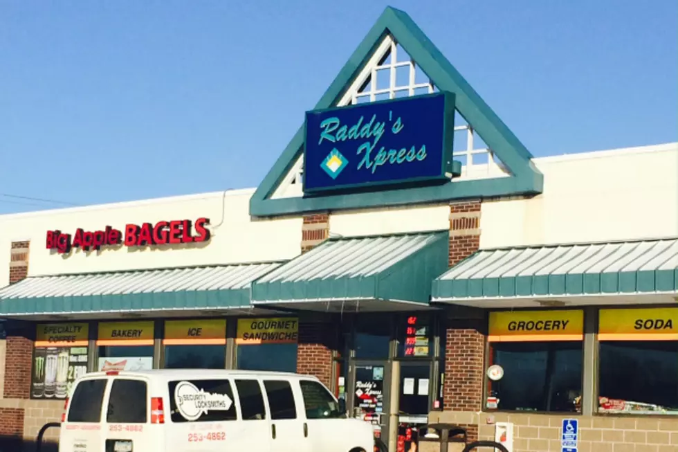 Raddy’s Express and Big Apple Bagels Closes