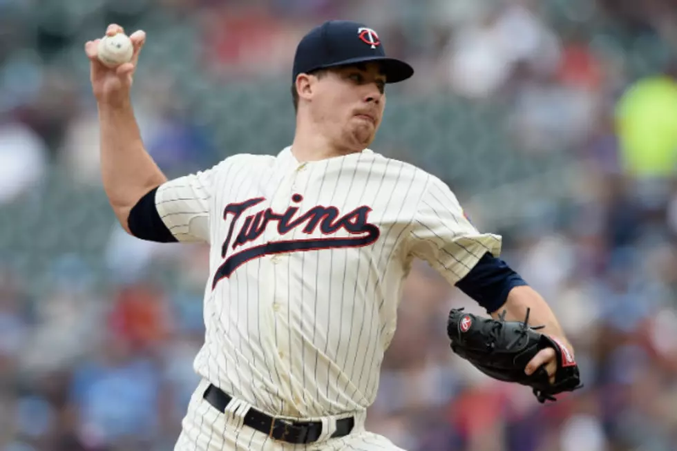 Twins Regain Lead Late In Win Over Rays