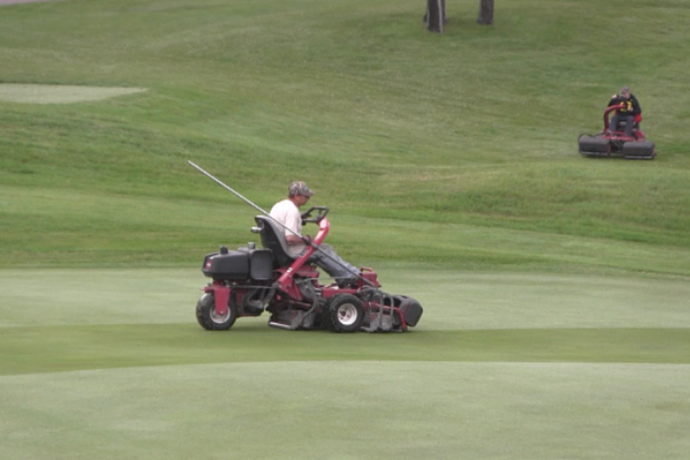 Behind the Scenes: Landscaping The Grounds At The St. Cloud Country Club [VIDEO]