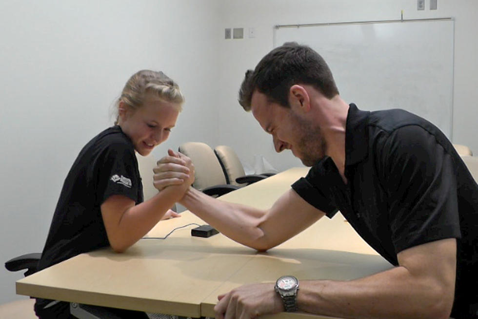 12-Year-Old Arm Wrestling Champ Grace Houston [VIDEO]