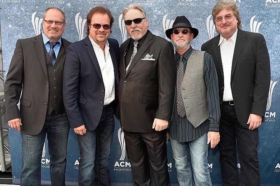 Restless Heart Brings Christmas Concert to Paramount Theatre