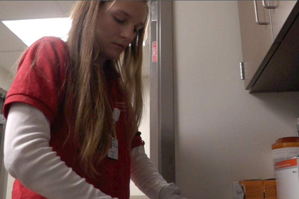 Volunteering at STC Hospital, Alexandra Lee is an All-Star Student [VIDEO]