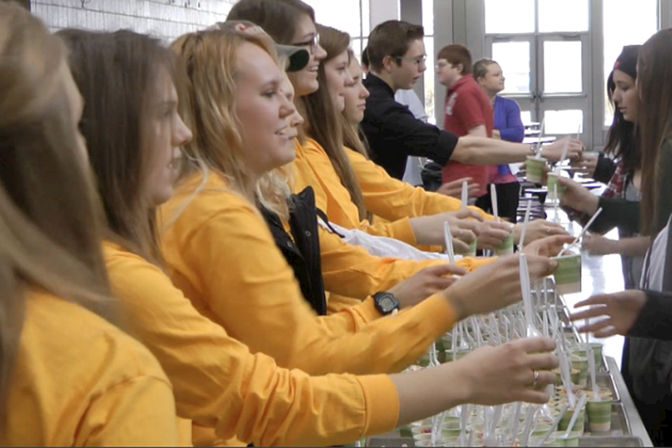 Sauk Rapids-Rice Students Dish Out Ice Cream To Bring Awareness to Childhood Cancer [VIDEO]