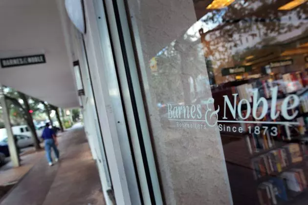 Barnes &#038; Noble To Unveil New Stores Selling Beer, Wine