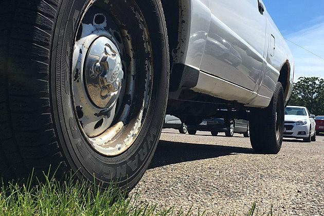 Tires Being Stolen Off Vehicles in Waite Park Again