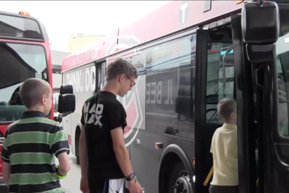 Kids Get Lesson on Public Transit Through Metro Bus [VIDEO]