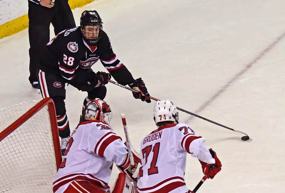 Huskies Sweep Miami, Advance to Frozen Faceoff